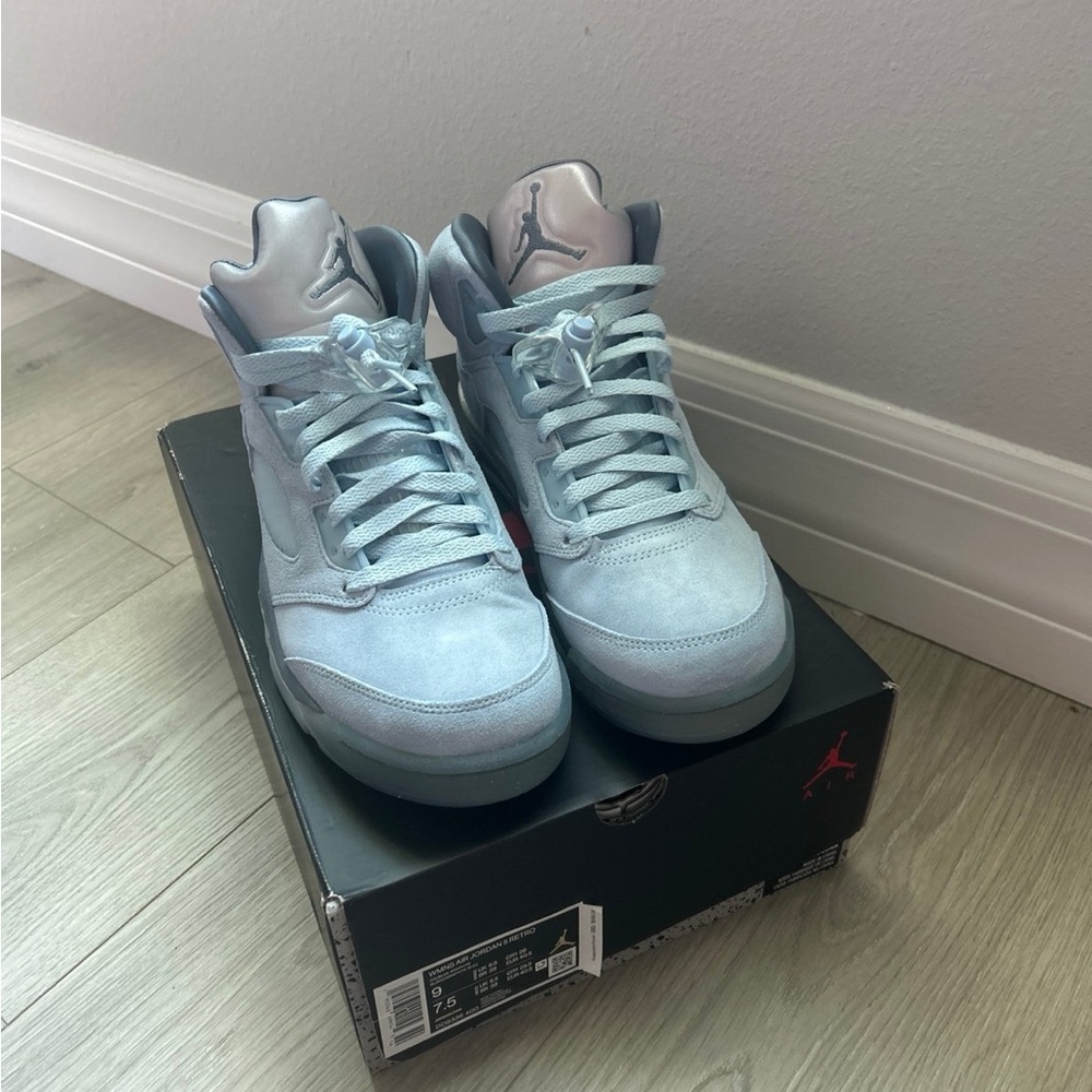 Jordan Retro 5 (Blue Bird) (W) Women’s